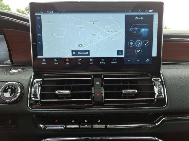 Used 2022 Lincoln Navigator L Reserve AWD/4WD image 20