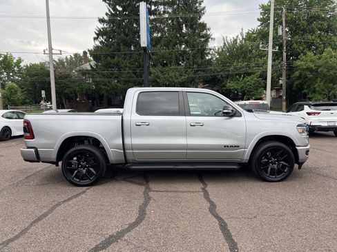 Used 2022 RAM 1500 Laramie AWD/4WD image 8