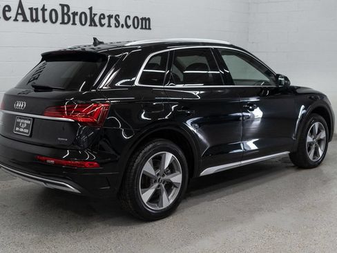 Used 2023 Audi Q5 2.0T Premium w/ Convenience Package AWD/4WD image 6