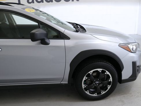 Used 2023 Subaru Crosstrek 2.0i image 10