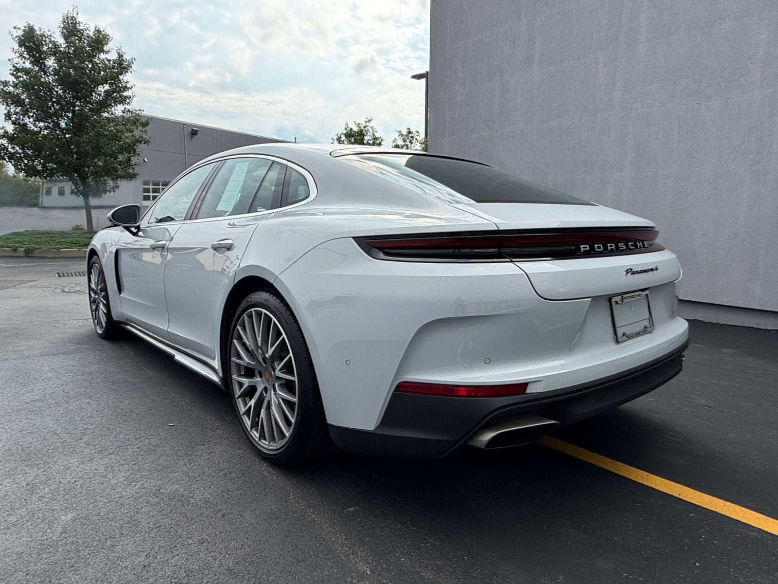 Certified 2025 Porsche Panamera 4 AWD/4WD image 3