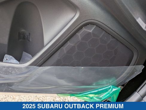 Certified 2025 Subaru Outback Premium AWD/4WD image 23