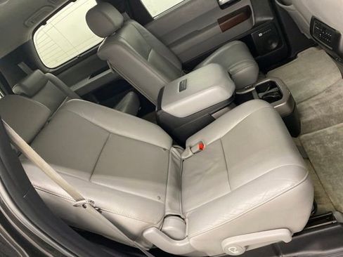 Used 2011 Toyota Sequoia Platinum image 35