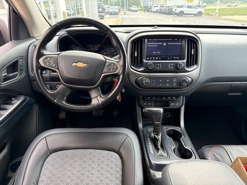 Used 2021 Chevrolet Colorado Z71 AWD/4WD image 9