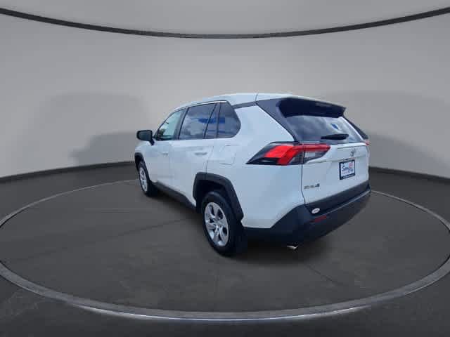 Used 2025 Toyota RAV4 LE AWD/4WD image 6