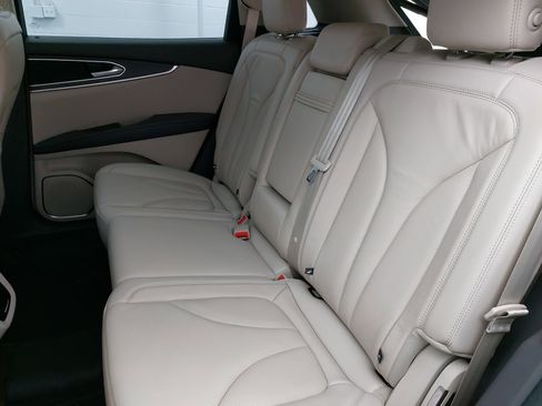 Used 2017 Lincoln MKX Select w/ Select Plus Package image 16