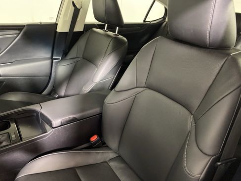 Certified 2024 Lexus ES 350 w/ Premium Package image 12