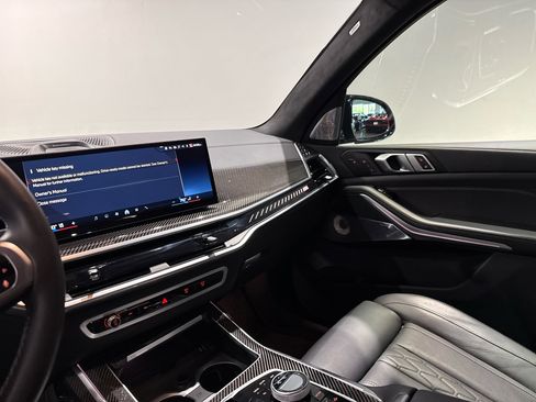 Used 2025 BMW X7 M60i image 20