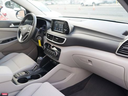 Used 2019 Hyundai Tucson SE FWD image 17