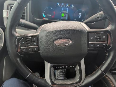 Used 2024 Ford F250 Platinum AWD/4WD image 22