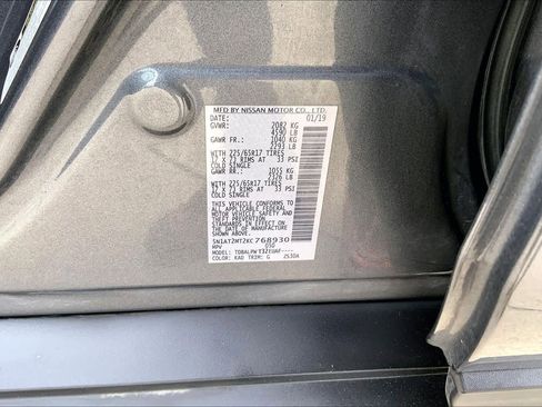 Used 2019 Nissan Rogue S w/ Special Edition Package FWD image 36