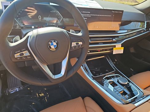 New 2026 BMW X5 xDrive40i w/ Climate Comfort Package image 18