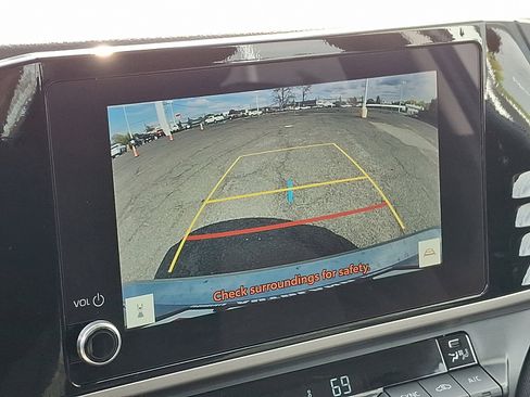 Certified 2025 Toyota Camry LE image 18