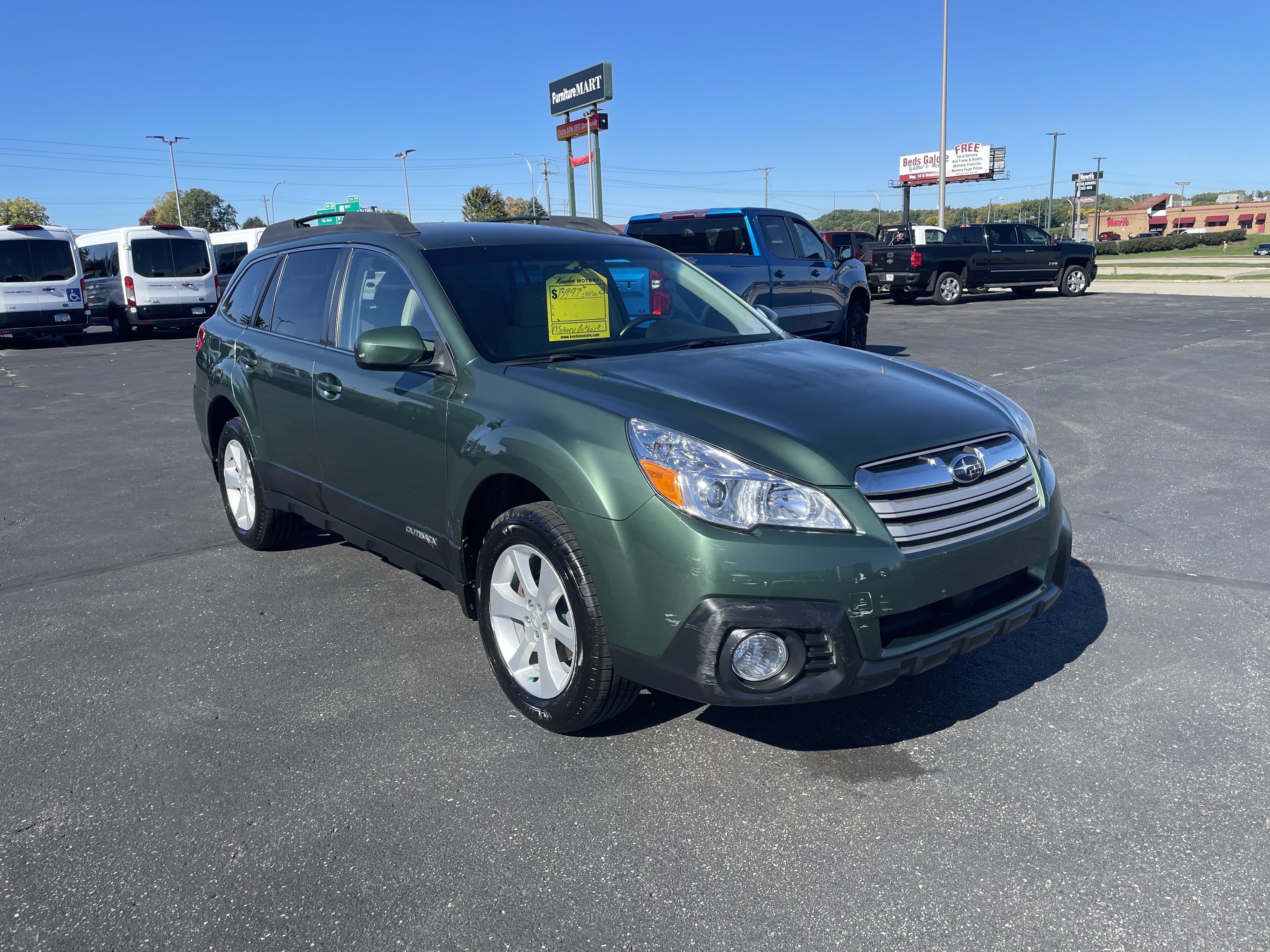 Used 2013 Subaru Outback 2.5i Premium w/ Popular Pkg 1A AWD/4WD image 2