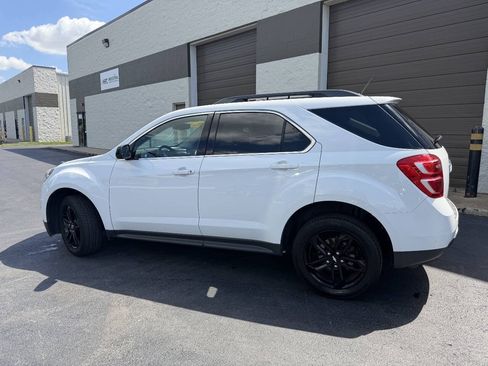 Used 2017 Chevrolet Equinox LT w/ Sport Edition FWD image 4