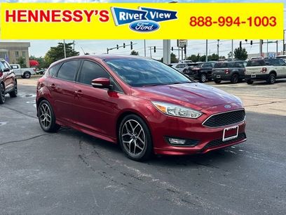 Used 2016 Ford Focus SE w/ SE Sport Package