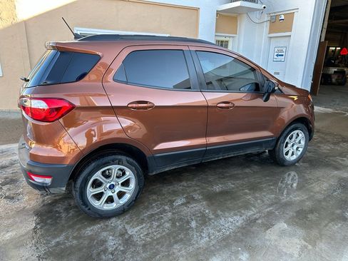 Used 2020 Ford EcoSport SE image 4