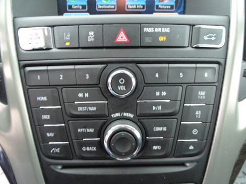 Used 2015 Buick Verano Leather FWD image 28