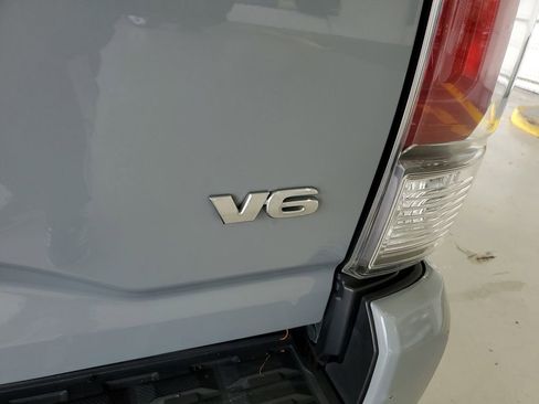 Used 2021 Toyota Tacoma TRD Sport AWD/4WD image 7