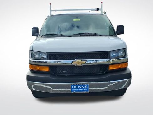 New 2026 Chevrolet Express 2500 w/ Driver Convenience Package RWD image 9