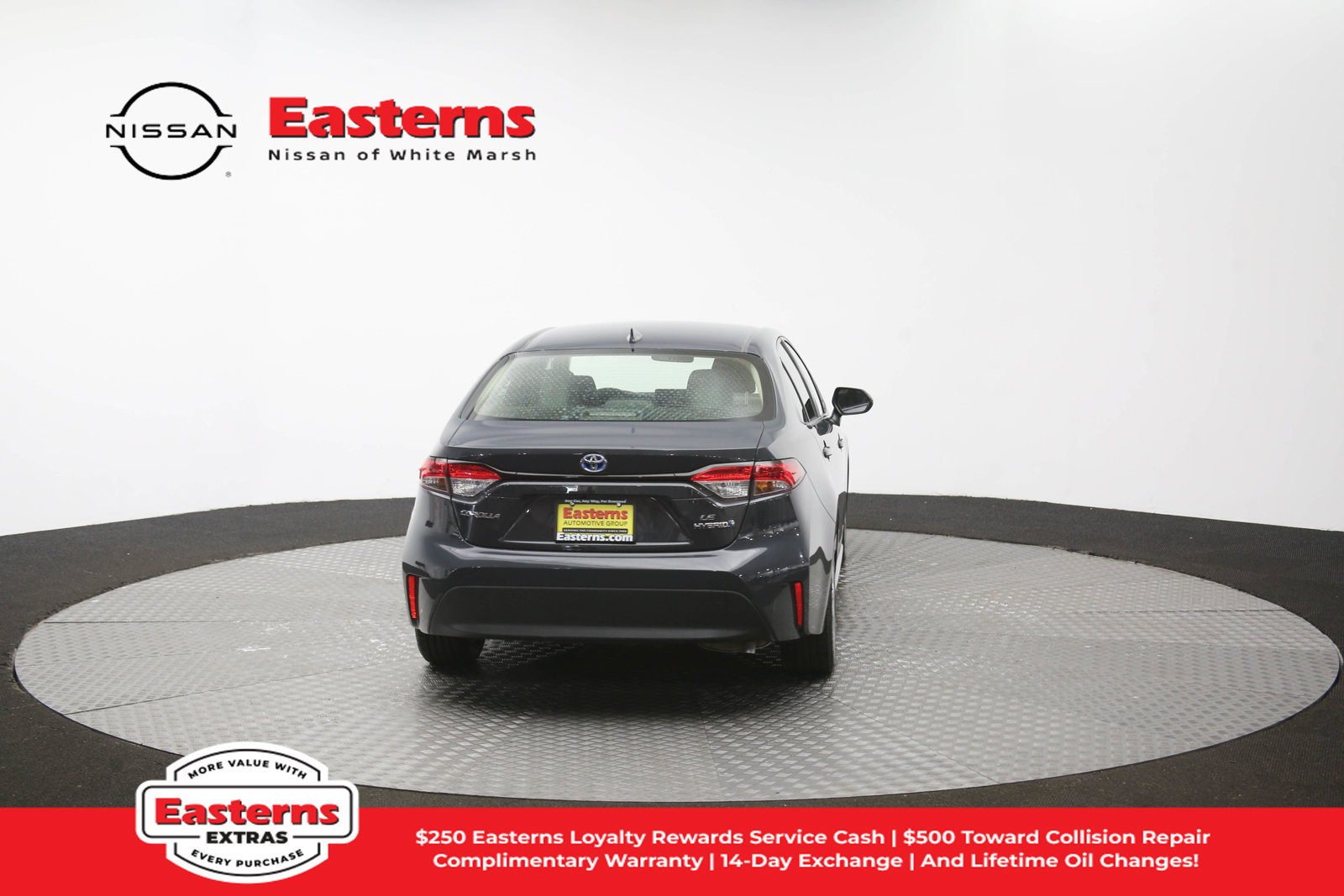 Used 2023 Toyota Corolla LE w/ Carpet Mat Package (TMS) FWD image 71