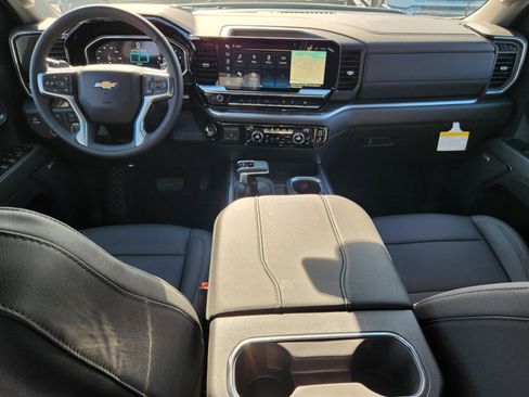 New 2026 Chevrolet Silverado 1500 LTZ w/ LTZ Premium Package image 9