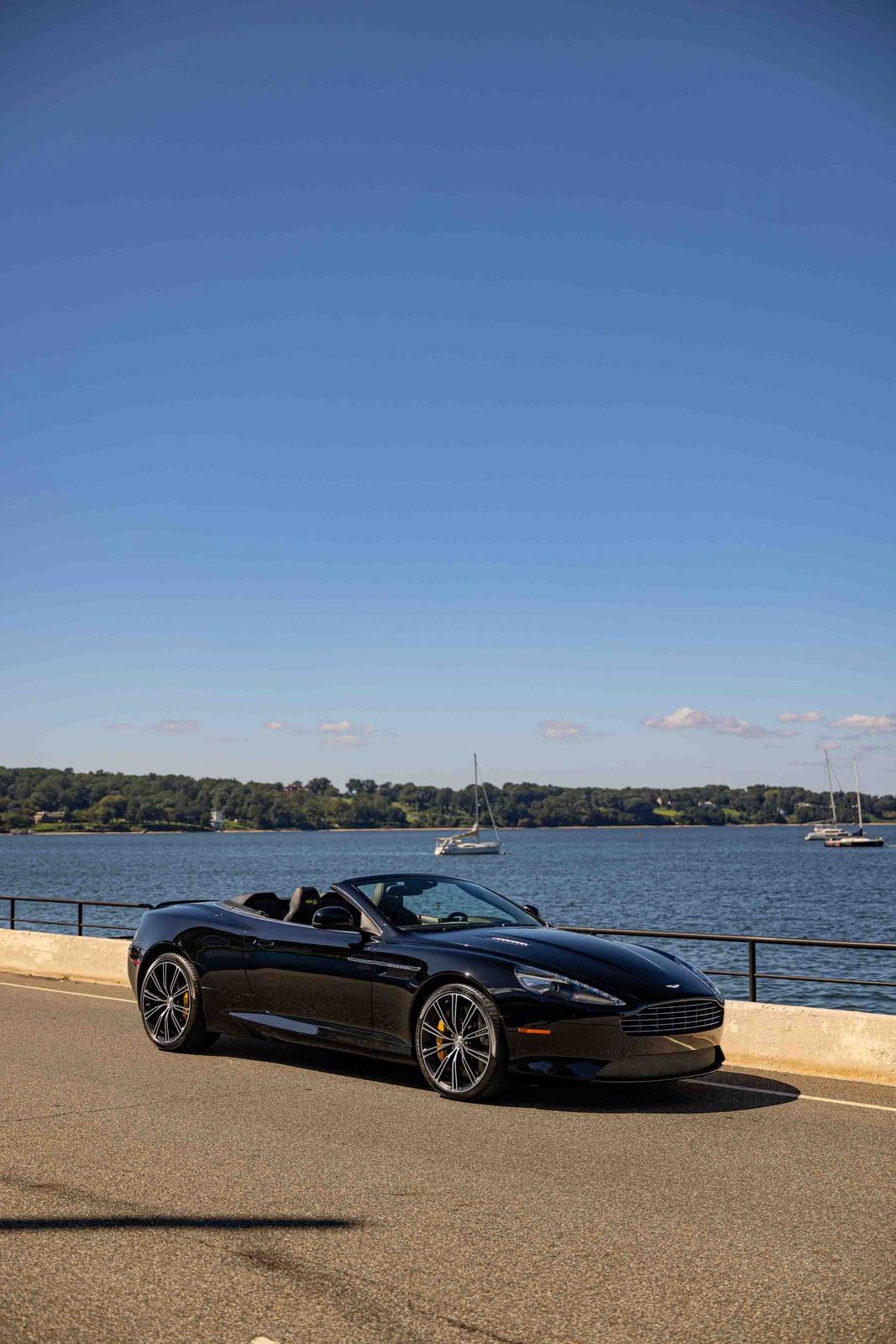 Used 2013 Aston Martin DB9 Volante RWD image 82