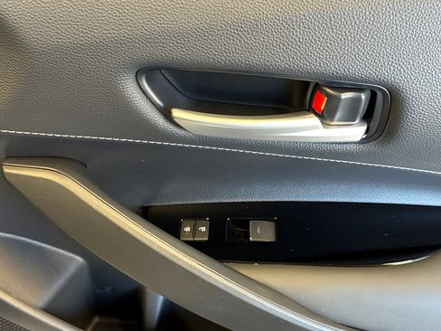 Certified 2025 Toyota Corolla SE image 24