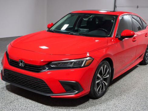 Used 2024 Honda Civic EX image 30