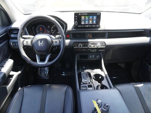Used 2023 Honda Pilot EX-L image 2