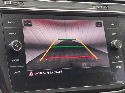 Used 2019 Volkswagen Tiguan SEL FWD image 7