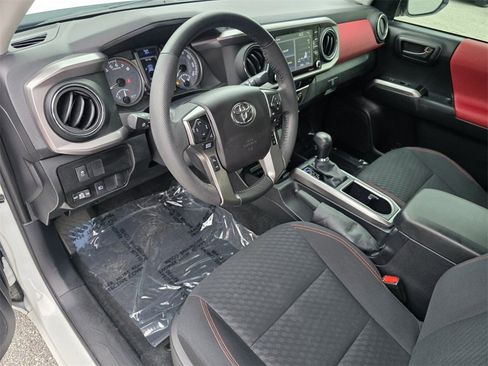 Used 2021 Toyota Tacoma SR5 image 10