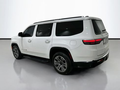 Used 2024 Jeep Wagoneer Series II RWD image 5