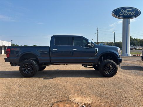 Used 2020 Ford F250 Platinum w/ FX4 Off-Road Package image 6