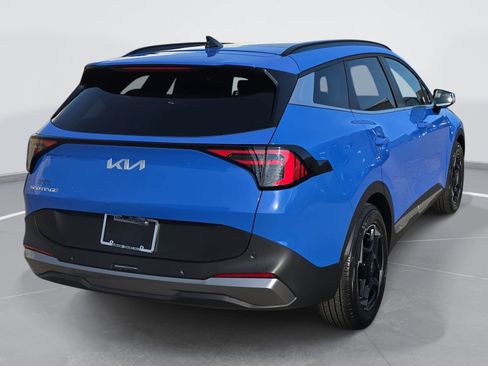 New 2026 Kia Sportage EX image 5