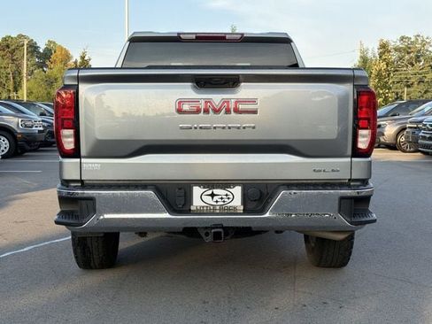 Used 2024 GMC Sierra 1500 SLE AWD/4WD image 3