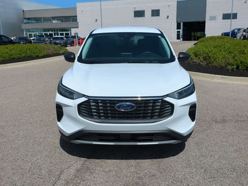 Used 2023 Ford Escape Active FWD image 3