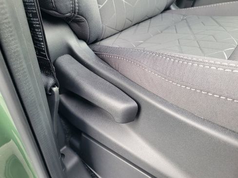 New 2026 Nissan Frontier SV w/ Tow Package image 36