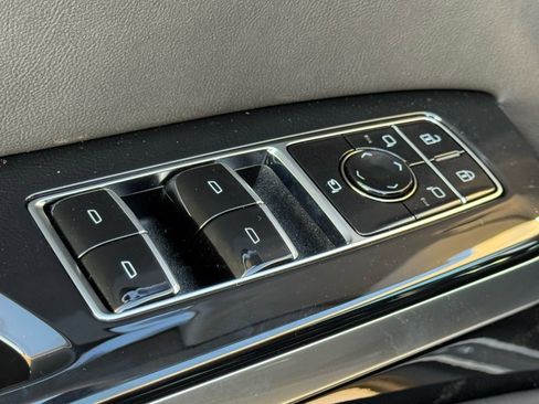 New 2026 Cadillac Escalade ESV Sport w/ LPO, ONYX Package image 19