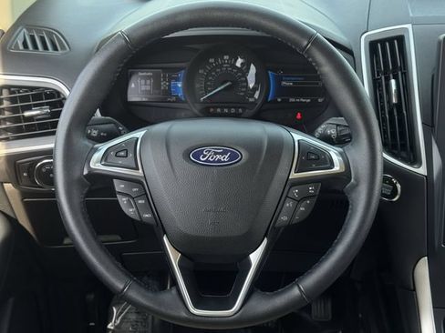 Certified 2023 Ford Edge SEL w/ Convenience Package AWD/4WD image 12