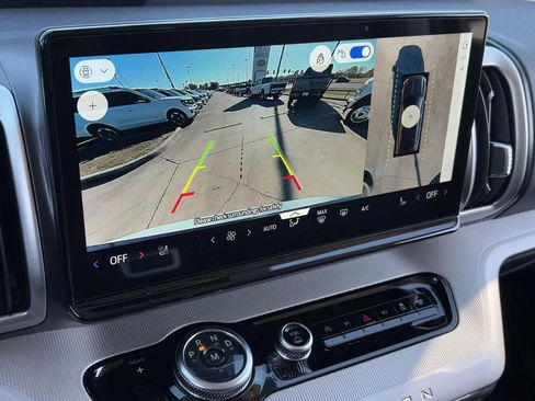 New 2025 Ford Expedition Active image 49