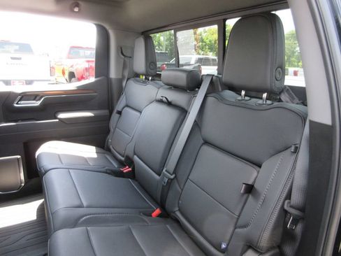 Certified 2025 GMC Sierra 1500 Denali w/ Denali Reserve Package AWD/4WD image 26