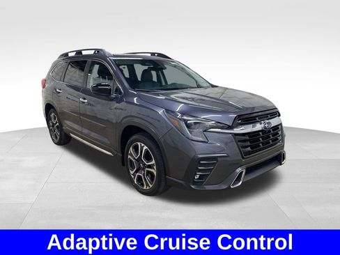 Used 2025 Subaru Ascent Touring AWD/4WD image 5