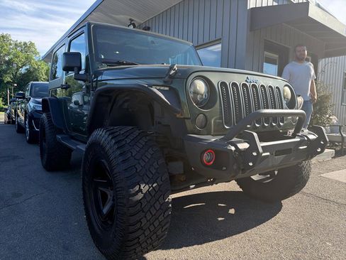 Used 2008 Jeep Wrangler Sahara w/ Dual Top Group AWD/4WD image 3