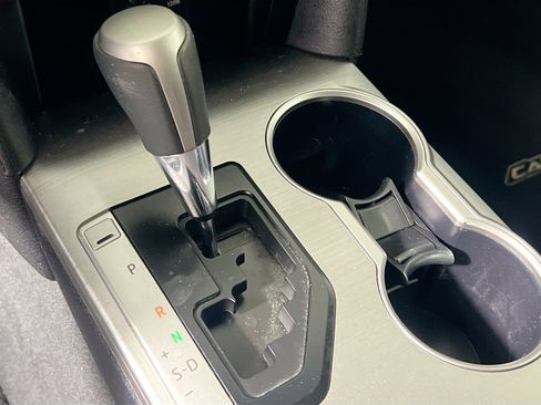 Used 2012 Toyota Camry SE image 24