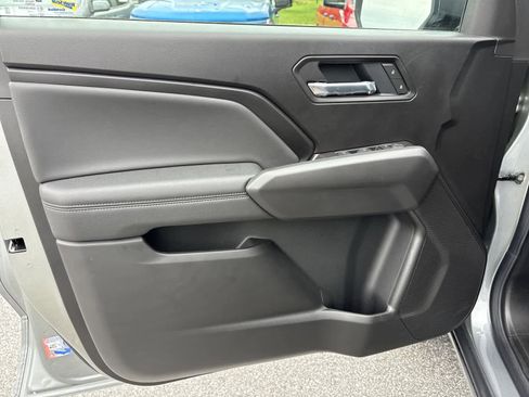 New 2025 Chevrolet Colorado LT w/ LT Convenience Package RWD image 22