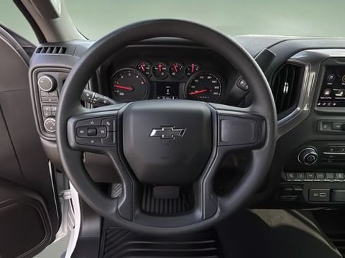 Used 2025 Chevrolet Silverado 2500 Custom w/ Custom Value Package AWD/4WD image 15