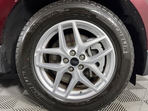 Used 2024 Ford Edge SEL image 12