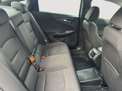 Used 2019 Chevrolet Malibu LT FWD image 17