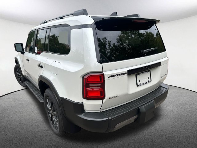 New 2027 Toyota Land Cruiser w/ Premium Package AWD/4WD image 7